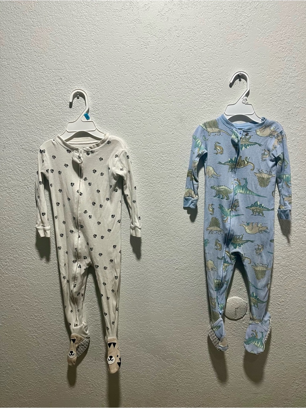 Carter’s Infant Boys Cream & Baby Blue Dinosaur Footed One-Piece Pajamas